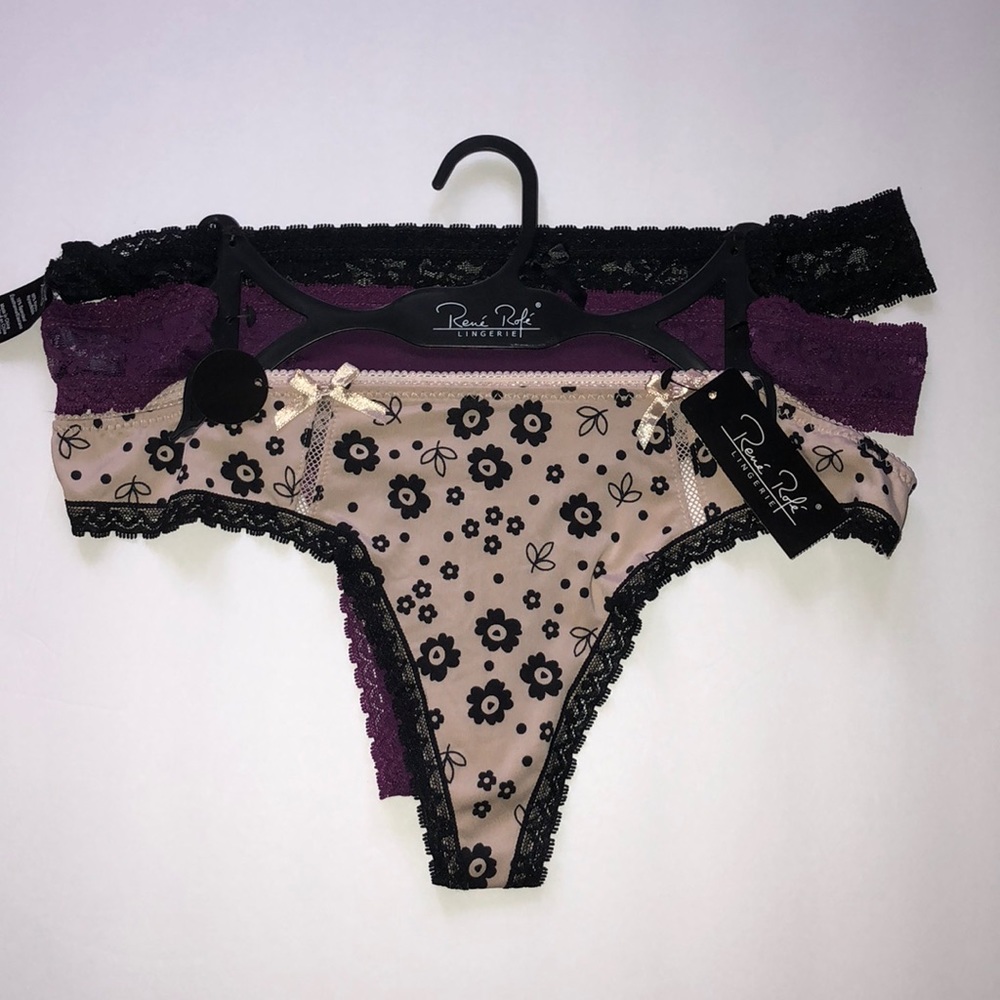 Lace thong panties